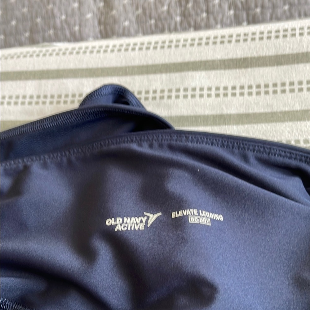 Old Navy Active Elevate Legging